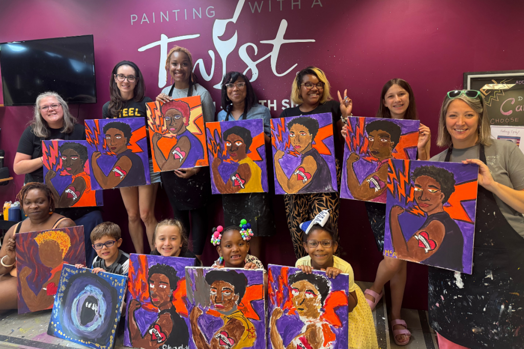 Fifteen MomsRising volunteers and families joined Beacon Hub Leaders Ashley Comans, Alana Griffin, Lorita Gillespie, Melissa Constantino, and Ashley Harland for a “Painting, Power and Postcards” event.