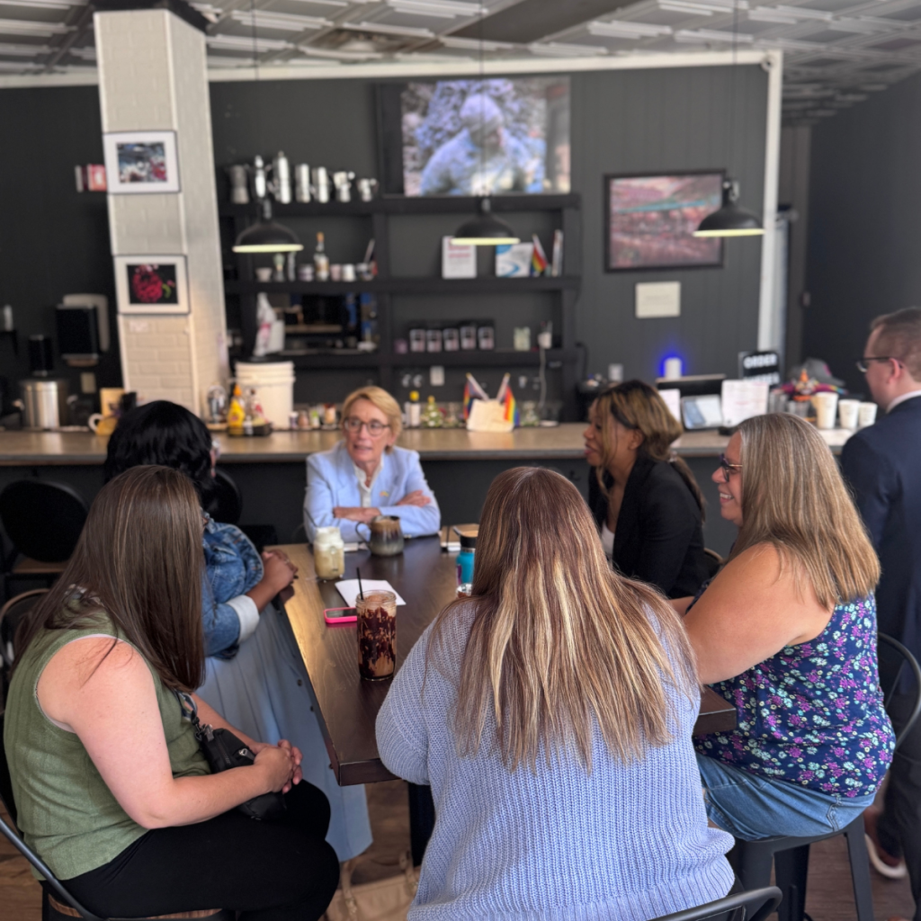 MomsRising New Hampshire State Moms Force Fellows met with NH Sen. Maggie Hassan at a local coffee shop to discuss the rising costs impacting New Hampshire families.