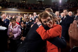 Pres Giffords hug